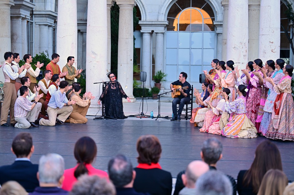 La Casa de Velázquez y el Ballet Nacional de España celebran el legado de  Miguel de Molina